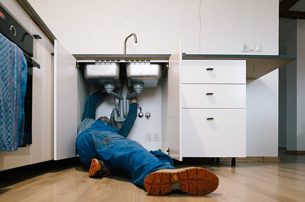 Professional Leak Detection technician working in Saint Jacob, IL